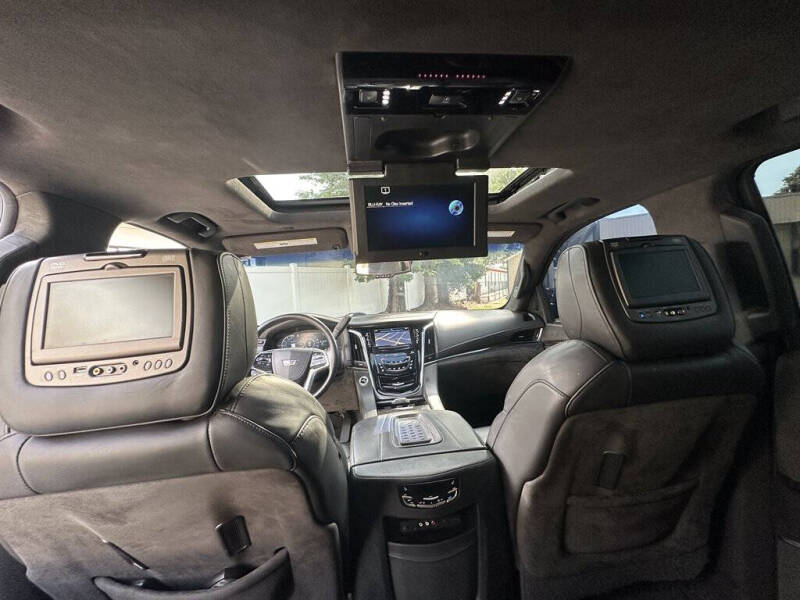 2016 Cadillac Escalade Platinum