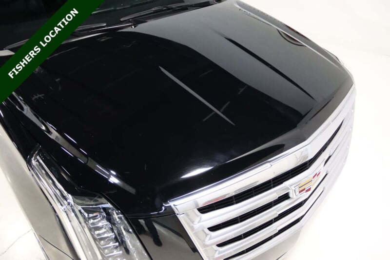 2017 Cadillac Escalade Luxury