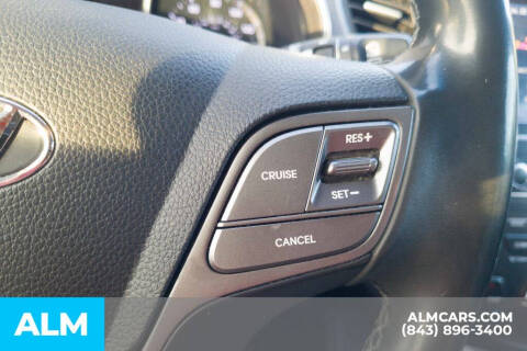 2017 Hyundai Santa Fe SE