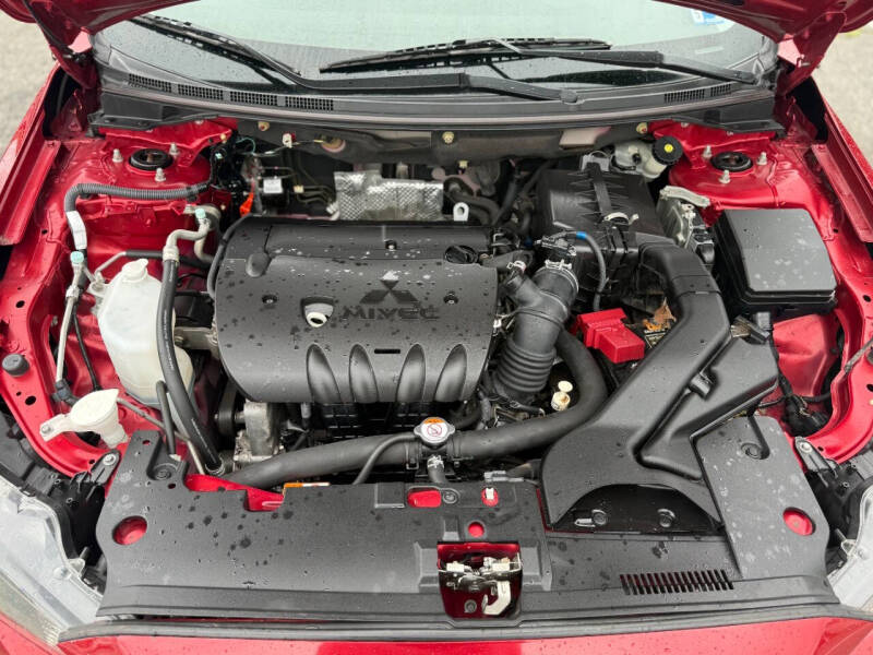 2017 Mitsubishi Lancer ES