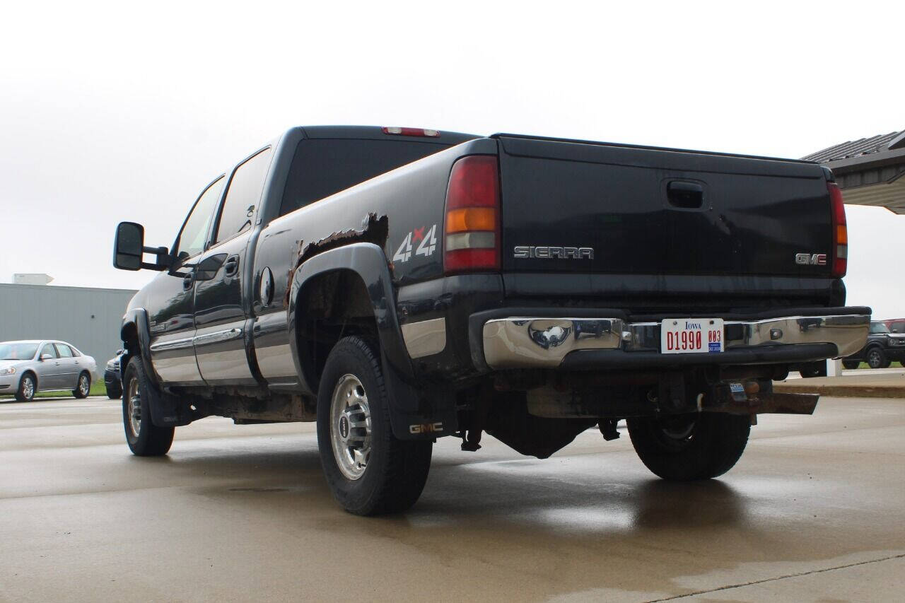 2003 GMC Sierra 2500HD for sale at Cresco Motor Company in Cresco, IA