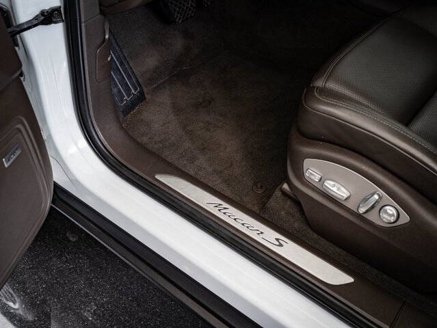 2019 Porsche Macan S