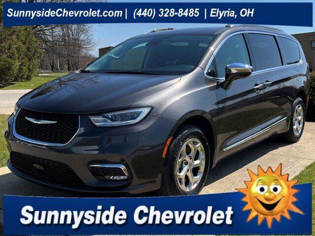 2021 Chrysler Pacifica for sale at Sunnyside Chevrolet in Elyria OH