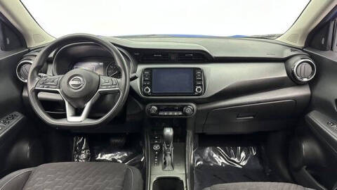 2022 Nissan Kicks SV