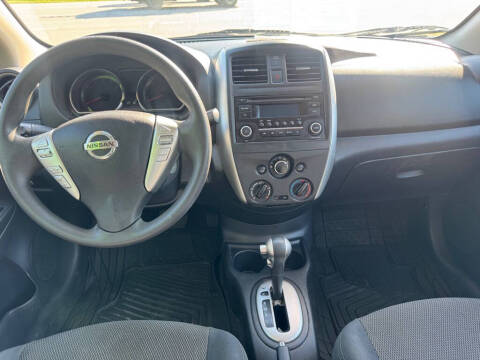 2016 Nissan Versa
