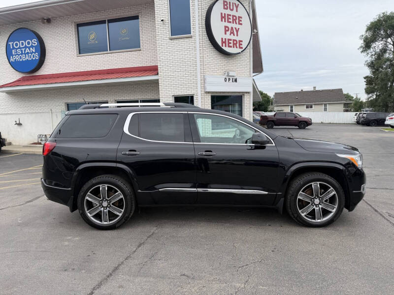 2017 GMC Acadia Denali