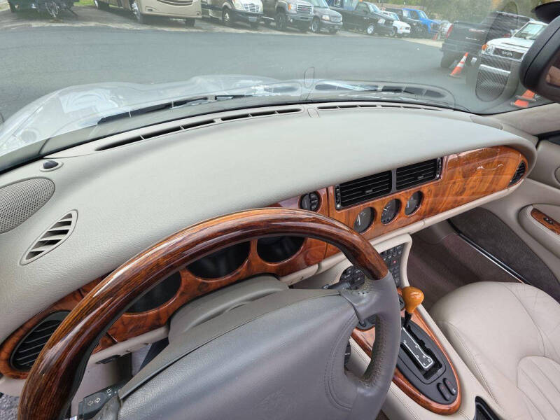 2000 Jaguar XK-Series XK8
