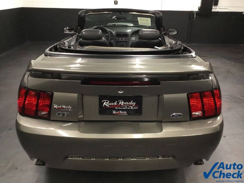 2001 Ford Mustang GT
