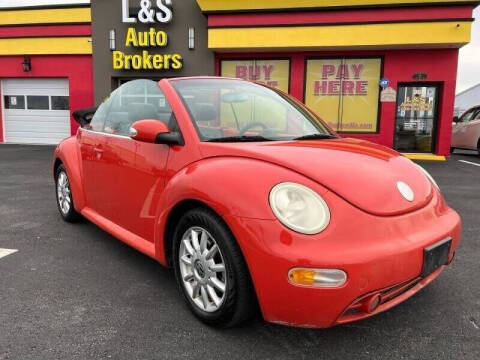 2004 Volkswagen New Beetle Convertible for sale at L & S AUTO BROKERS in Fredericksburg VA