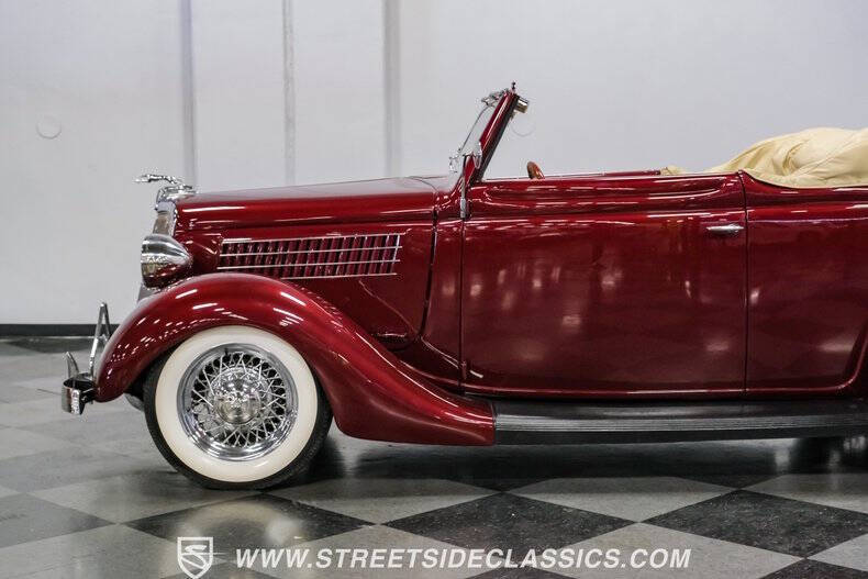 1935 Ford Cabriolet