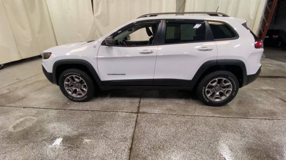 2021 Jeep Cherokee for sale at Victoria Auto Sales in Victoria, MN