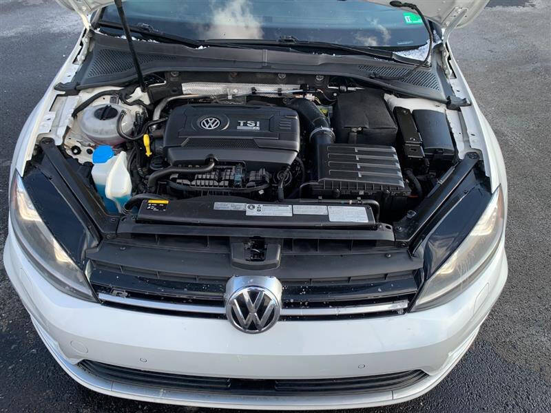 2017 Volkswagen Golf R 4Motion