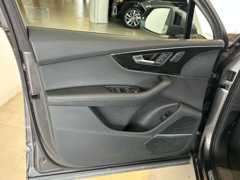 2023 Audi Q7 quattro Premium Plus 55 TFSI