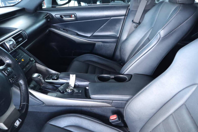 2017 Lexus IS 350