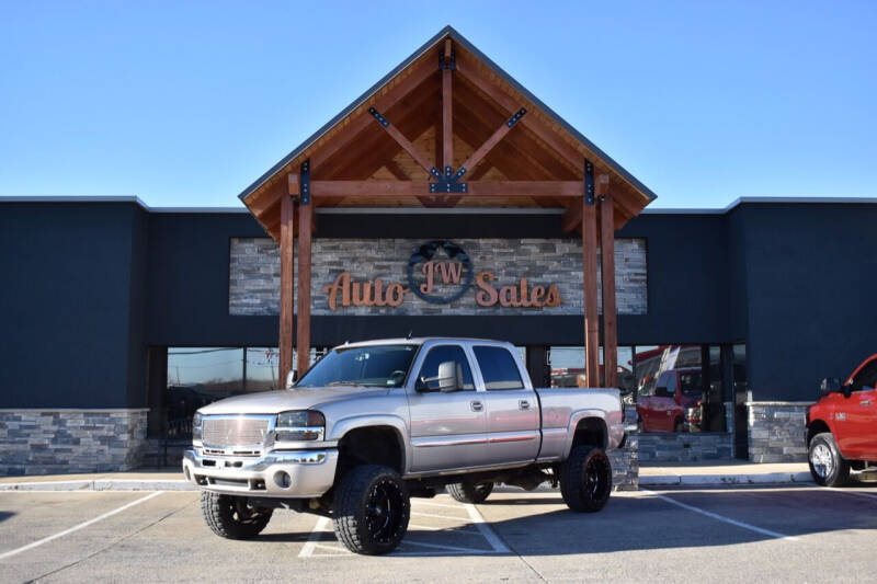 2005 GMC Sierra 2500HD for sale at JW Auto Sales LLC in Harrisonburg VA