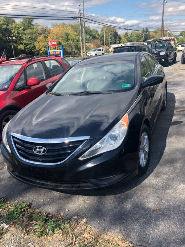 2012 Hyundai Sonata for sale at Noble PreOwned Auto Sales in Martinsburg WV