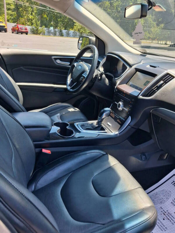 2018 Ford Edge Titanium