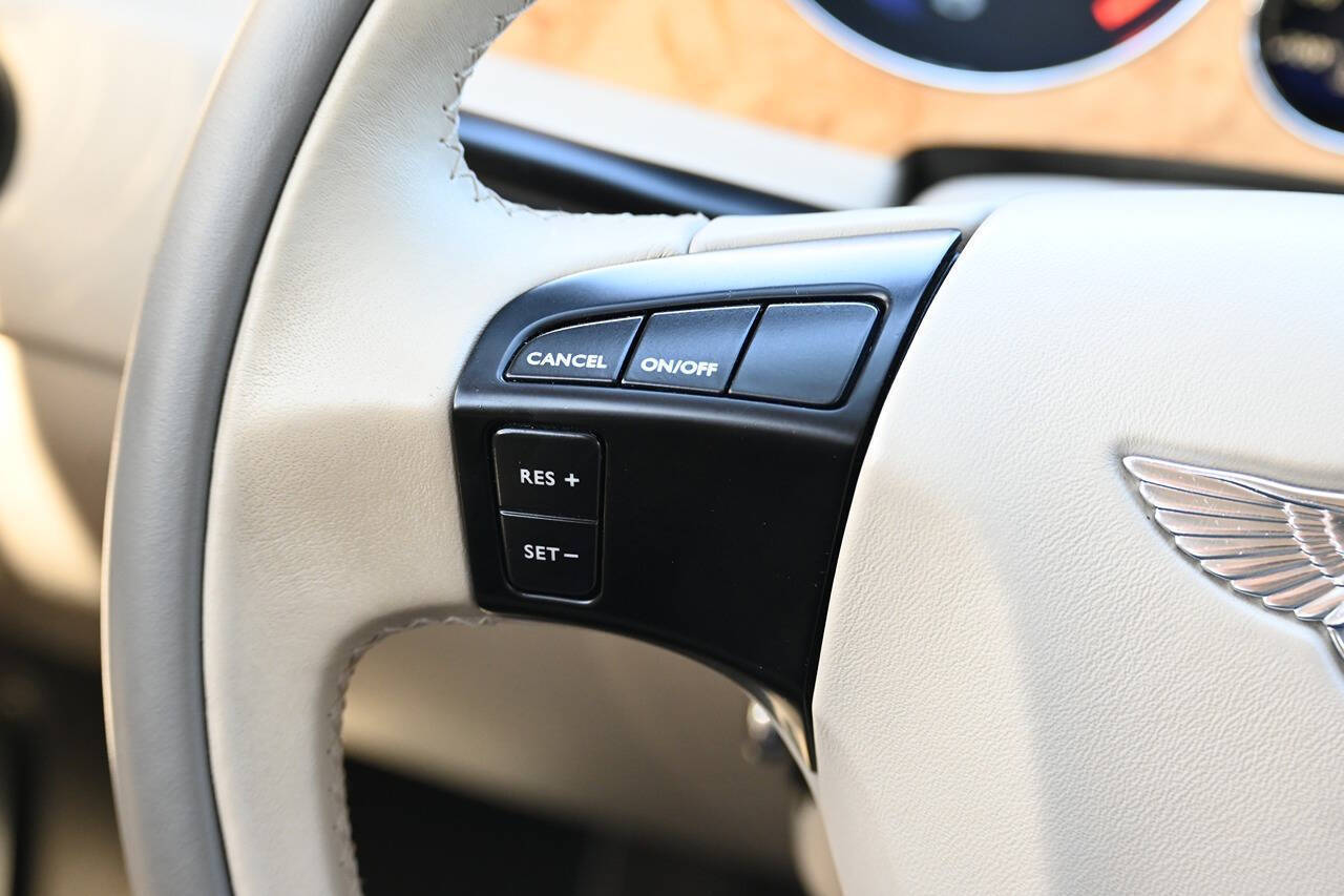 2012 Bentley Continental 39