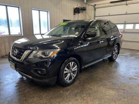 2019 Nissan Pathfinder for sale at Sand's Auto Sales in Cambridge MN