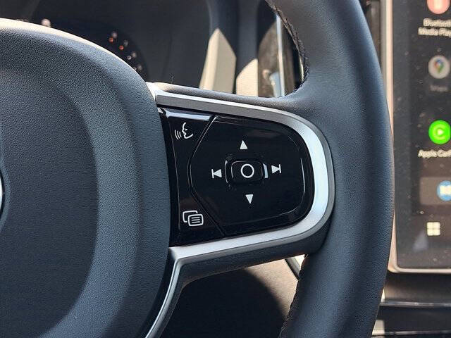 2026 Volvo XC60 B5 Core