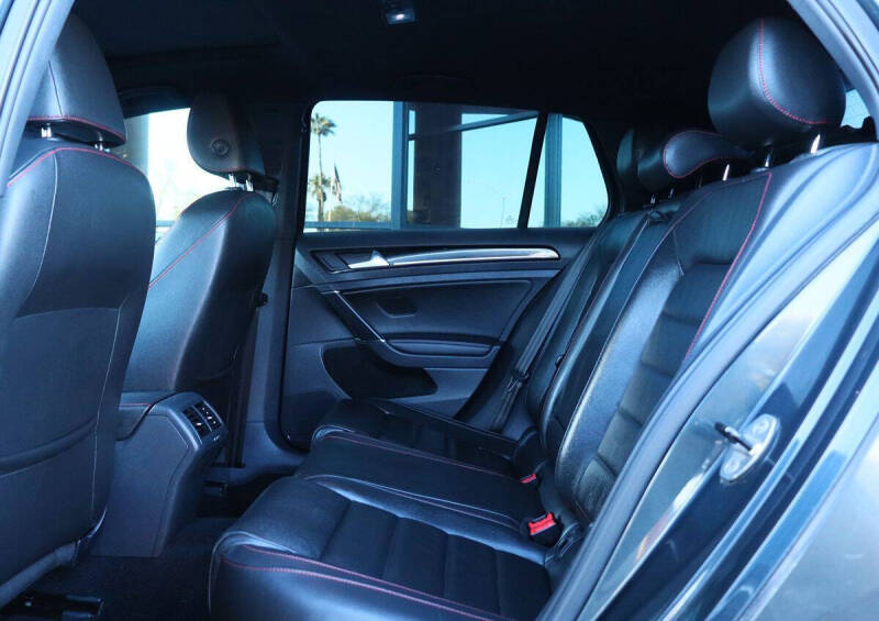 2015 Volkswagen Golf GTI SE