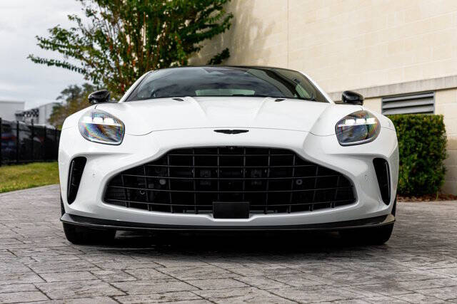 2025 Aston Martin Vantage