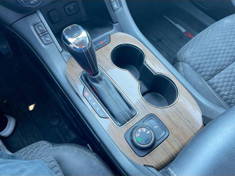 2018 GMC Acadia SLE-2