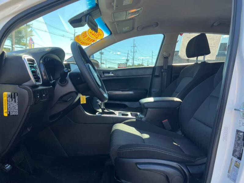 2022 Kia Sportage LX