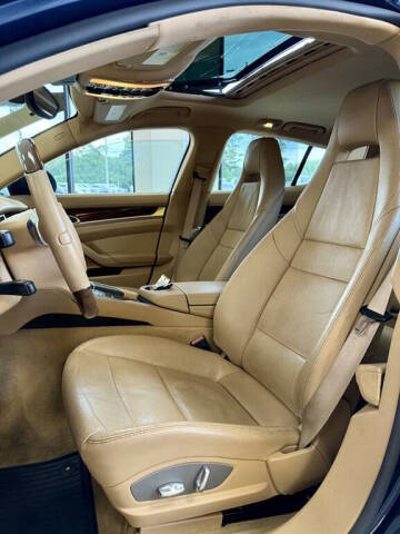 2011 Porsche Panamera