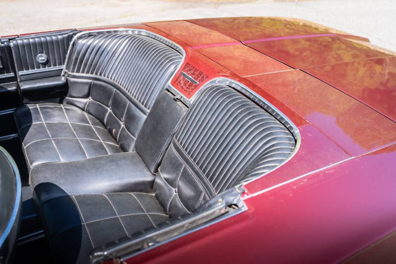 1966 Ford Thunderbird