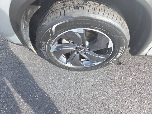 2024 Nissan Rogue SV