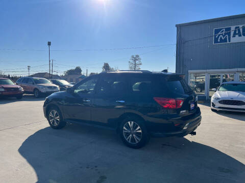 2019 Nissan Pathfinder SV