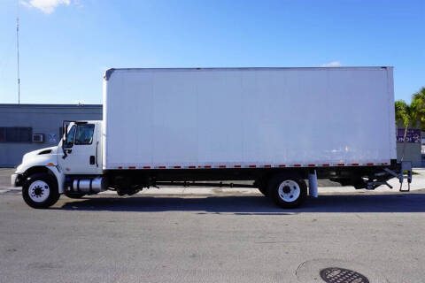 2018 International DuraStar 4300