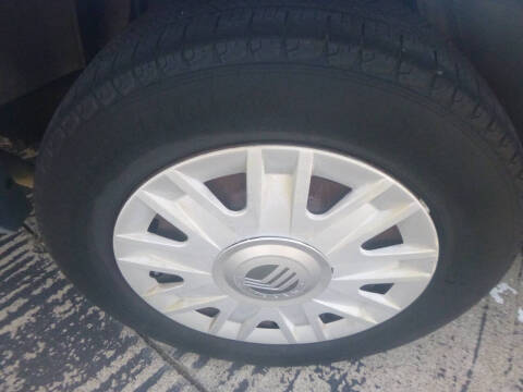 2004 Mercury Grand Marquis GS