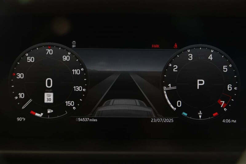 2023 Land Rover Defender 110 SE