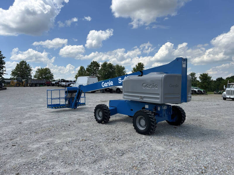 2016 Genie 45' Manlift