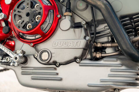 2002 Ducati MH900E