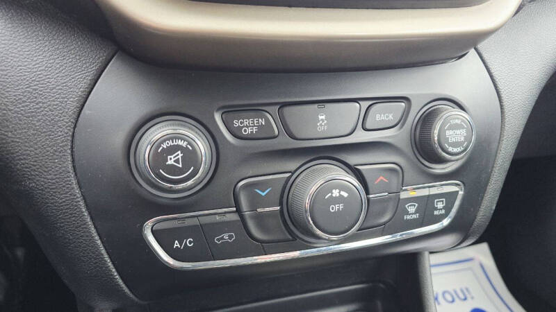 2015 Jeep Cherokee Sport