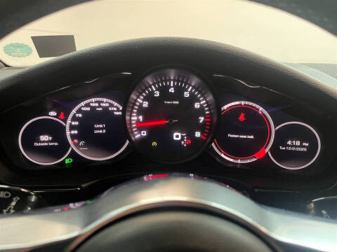 2018 Porsche Panamera 4