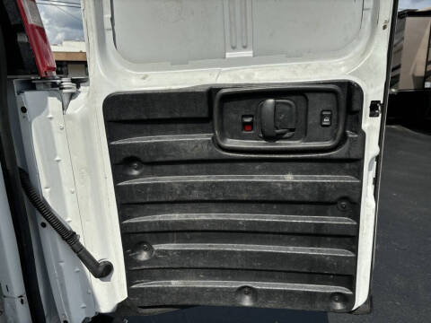 2018 Chevrolet Express 2500