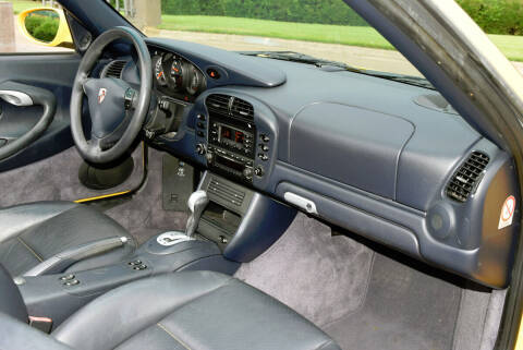 2003 Porsche 911 Carrera