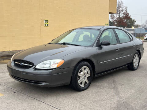 2003 Ford Taurus