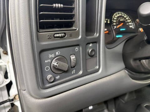 2005 GMC Sierra 2500HD
