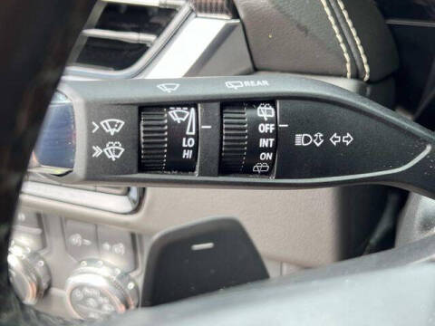 2025 GMC Yukon Elevation