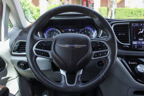 2021 Chrysler Pacifica Touring