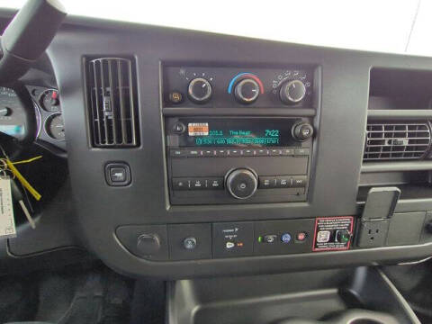 2025 Chevrolet Express 2500