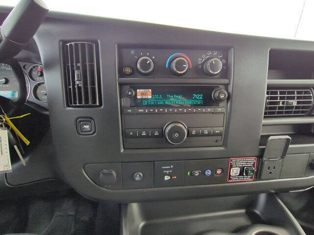 2025 Chevrolet Express 2500