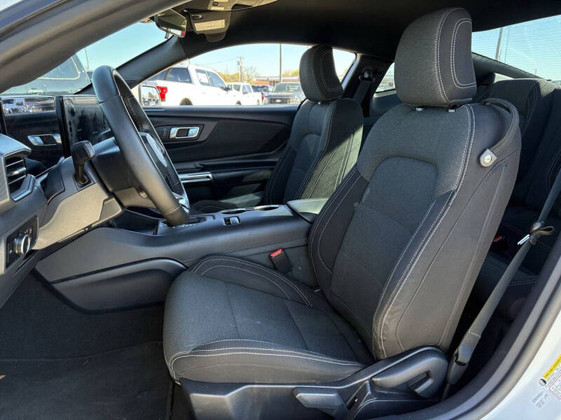 2024 Ford Mustang EcoBoost