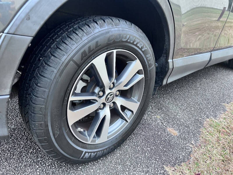 2016 Toyota RAV4 XLE