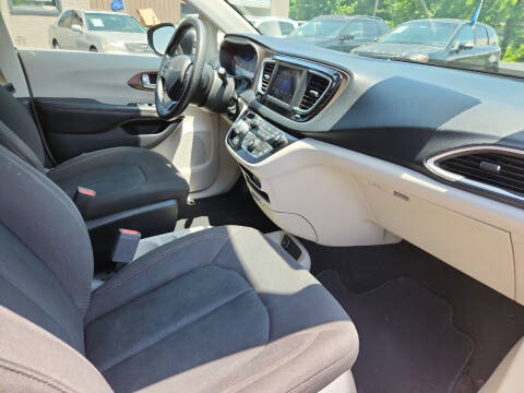 2019 Chrysler Pacifica LX